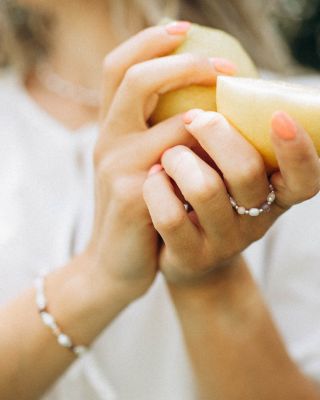 ✨ Nová kolekce Minerály ✨ Šperky, kde se potkává divoká krása minerálů a jemnost říčních perel. Každý kousek má svůj...